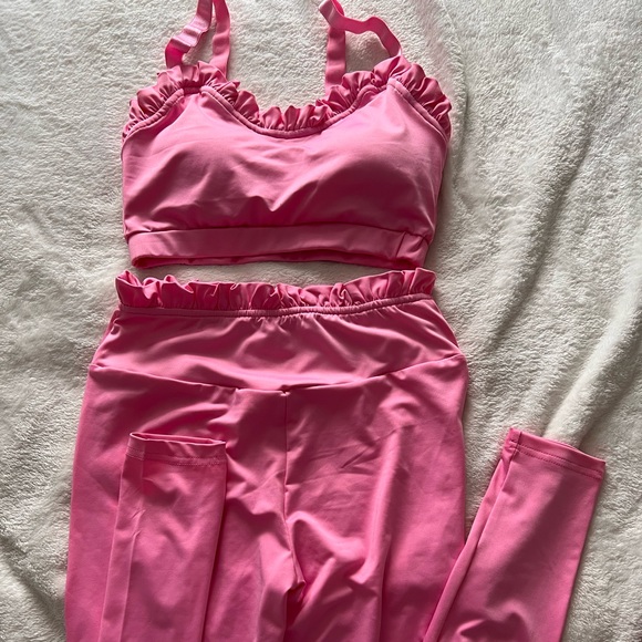 2 piece set - Picture 2 of 2